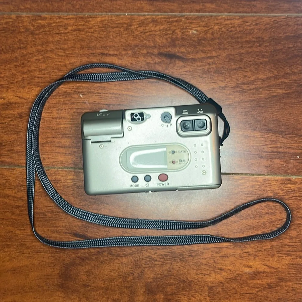 Fujifilm Nexia 3100ix Z 35mm Point & Shoot Film Camera (UNTESTED)
